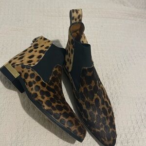 Chloe cheetah print boots